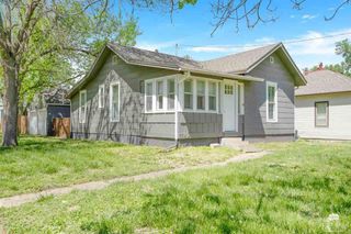 320 S Manhattan Avenue, Manhattan, KS 66502
