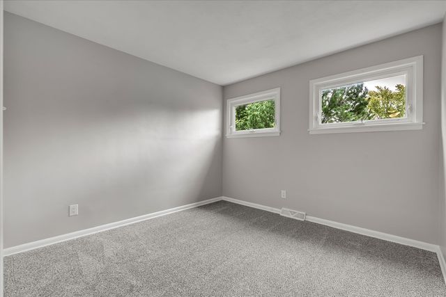 1415 Fairlane Drive, Bettendorf, IA 52722