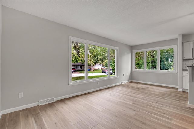 1415 Fairlane Drive, Bettendorf, IA 52722