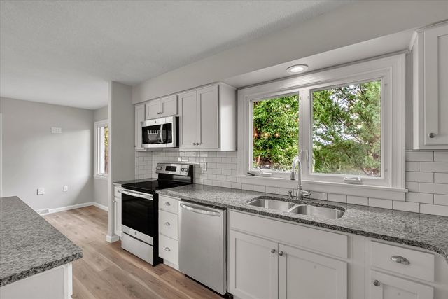 1415 Fairlane Drive, Bettendorf, IA 52722