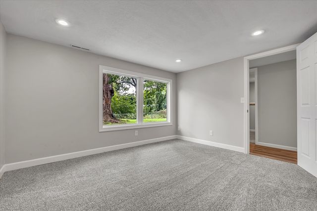 1415 Fairlane Drive, Bettendorf, IA 52722