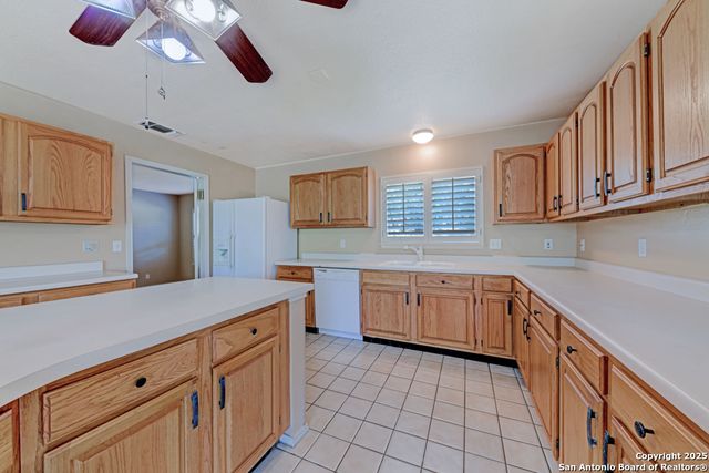 2943 Kingsford, San Antonio, TX 78259