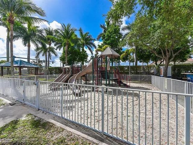 8023 Big Pine Way, Riviera Beach, FL 33407