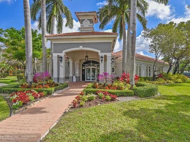 8023 Big Pine Way, Riviera Beach, FL 33407