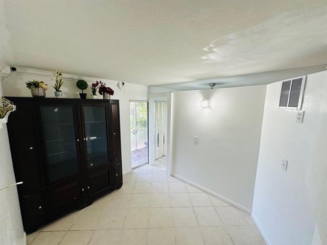 8023 Big Pine Way, Riviera Beach, FL 33407