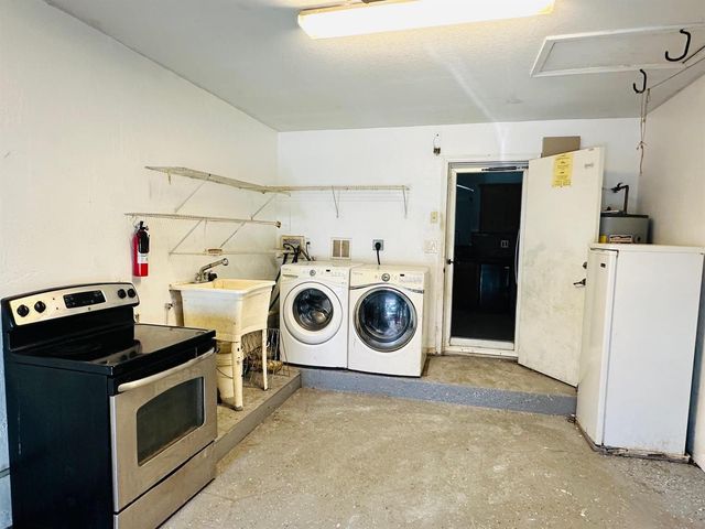 8023 Big Pine Way, Riviera Beach, FL 33407