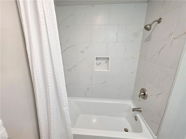 303 Bunche BLVD, Portsmouth, VA 23701