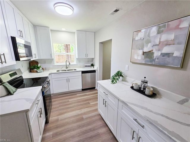 303 Bunche BLVD, Portsmouth, VA 23701