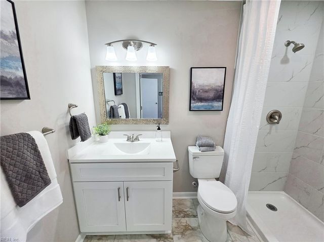 303 Bunche BLVD, Portsmouth, VA 23701