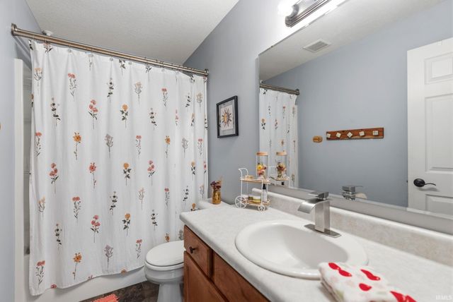 122 Caperiole Place, Fort Wayne, IN 46825