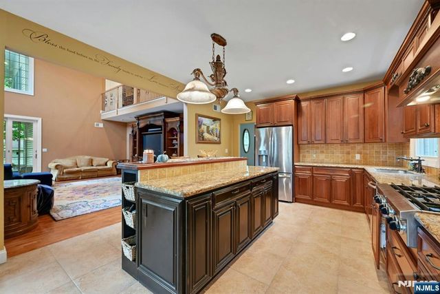 254 Wilson Avenue, Paramus, NJ 07652