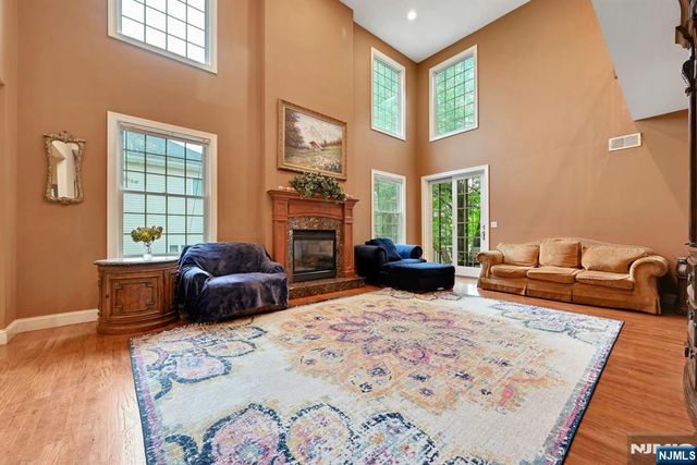 254 Wilson Avenue, Paramus, NJ 07652