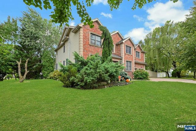 254 Wilson Avenue, Paramus, NJ 07652