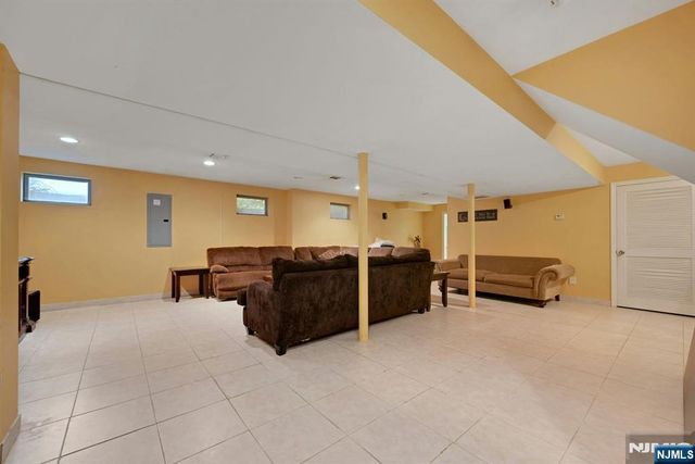 254 Wilson Avenue, Paramus, NJ 07652