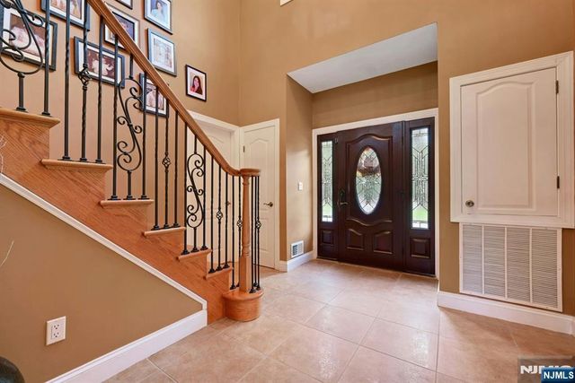 254 Wilson Avenue, Paramus, NJ 07652