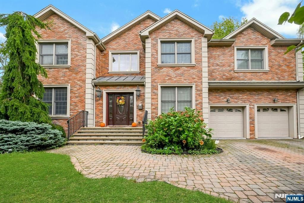 254 Wilson Avenue, Paramus, NJ 07652