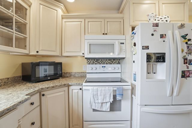 2516 Rebecca Drive 2516 Rebecca Drive, Springfield, OH 45503