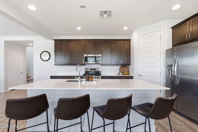 8324 E Paloma Avenue, Mesa, AZ 85212