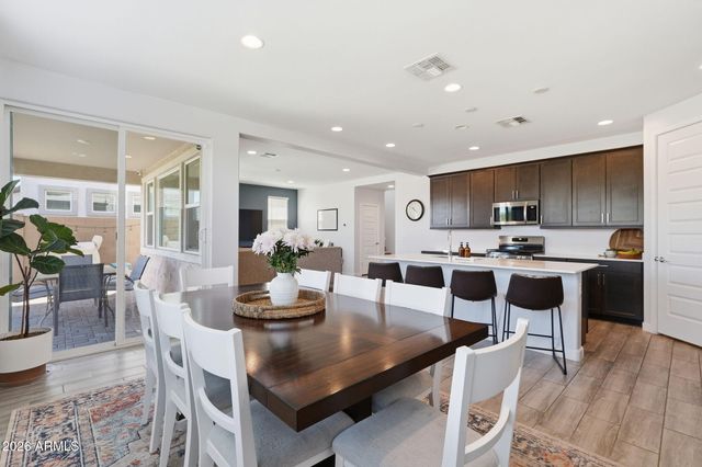 8324 E Paloma Avenue, Mesa, AZ 85212