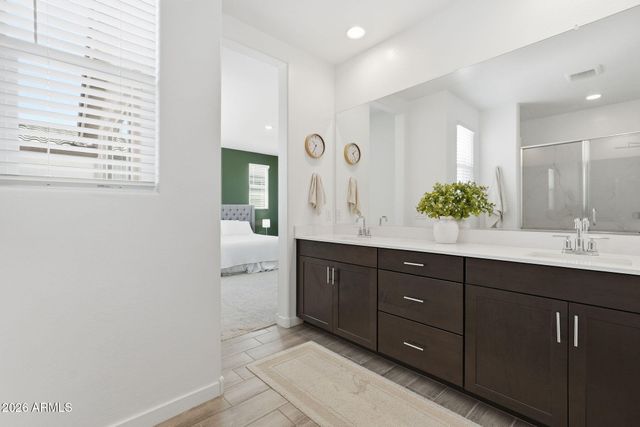 8324 E Paloma Avenue, Mesa, AZ 85212