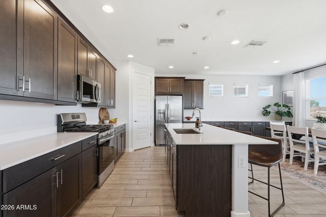 8324 E Paloma Avenue, Mesa, AZ 85212
