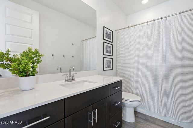 8324 E Paloma Avenue, Mesa, AZ 85212