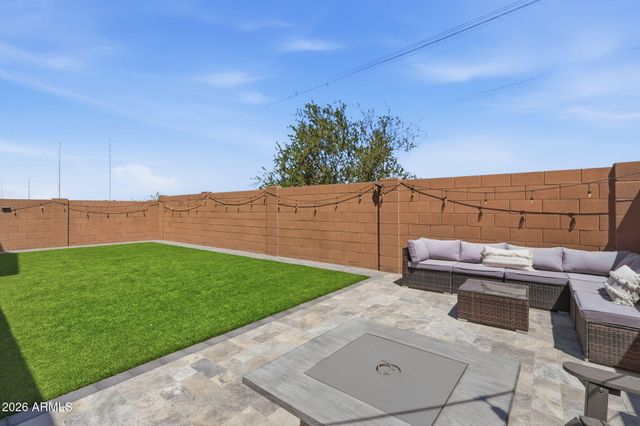 8324 E Paloma Avenue, Mesa, AZ 85212