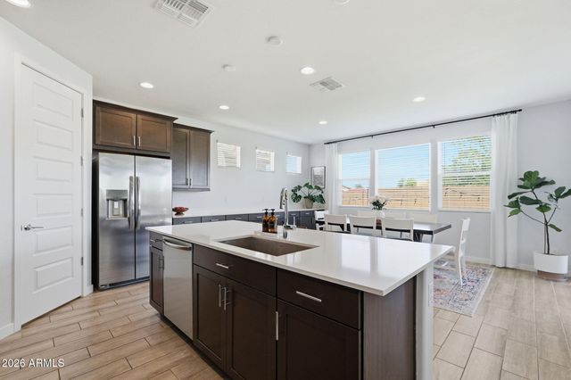 8324 E Paloma Avenue, Mesa, AZ 85212