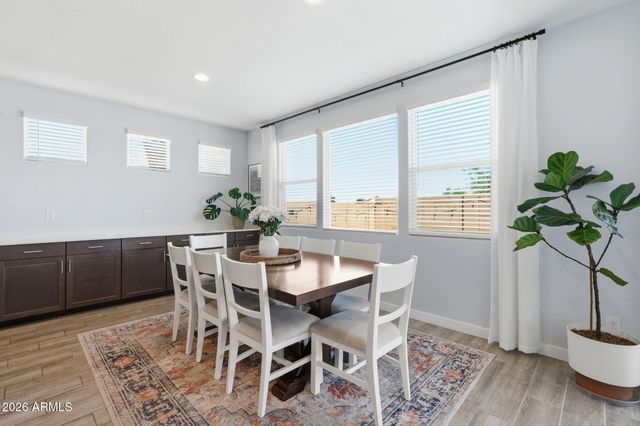 8324 E Paloma Avenue, Mesa, AZ 85212
