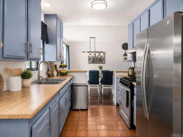 1650 Lisa Avenue, Vista, CA 92084