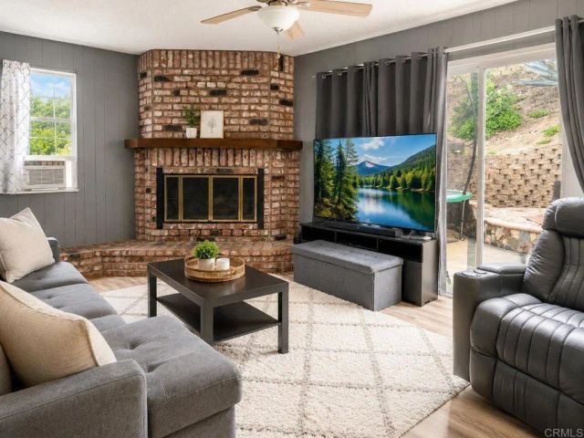1650 Lisa Avenue, Vista, CA 92084