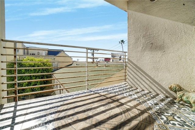 1129 Larrabee Street 10, West Hollywood, CA 90069