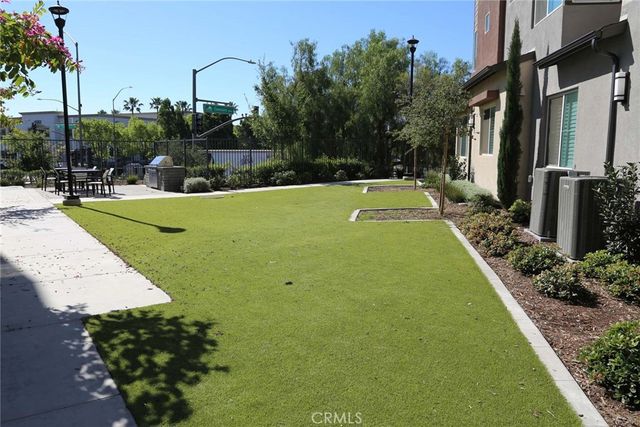 960 N Tangent Privado 303, Ontario, CA 91764