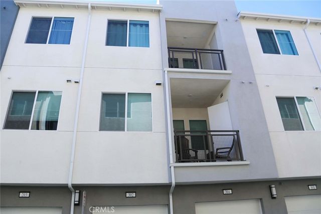 960 N Tangent Privado 303, Ontario, CA 91764