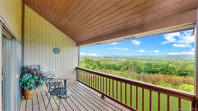48 Lone Indian Trail, Middletown, NY 10940