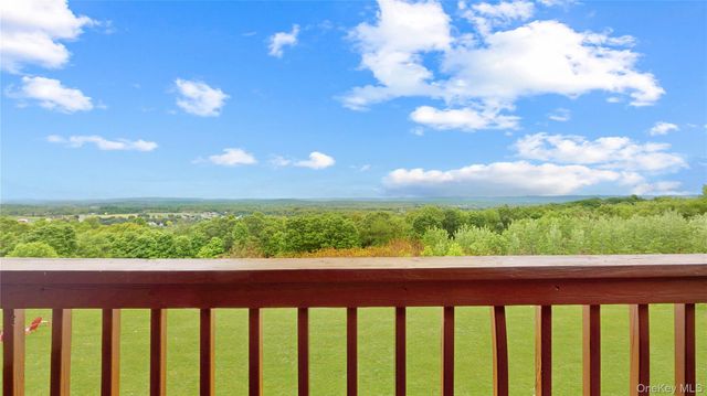 48 Lone Indian Trail, Middletown, NY 10940