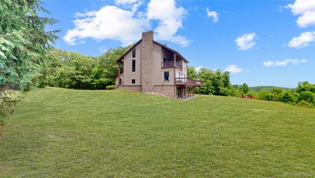 48 Lone Indian Trail, Middletown, NY 10940