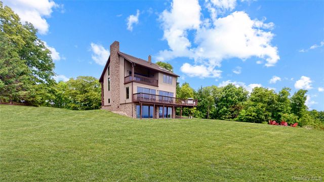 48 Lone Indian Trail, Middletown, NY 10940