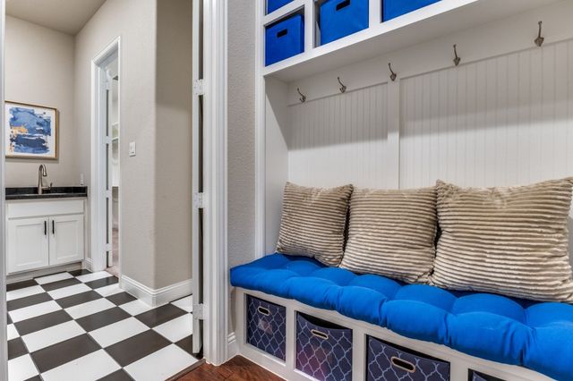 1403 Laurel Green Court, Arlington, TX 76005