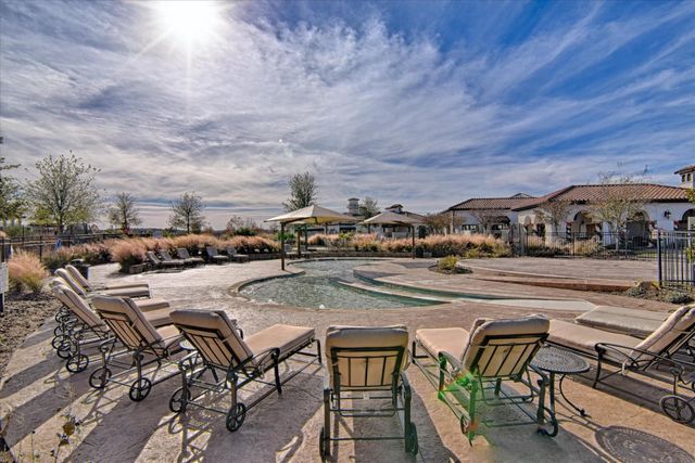 1403 Laurel Green Court, Arlington, TX 76005