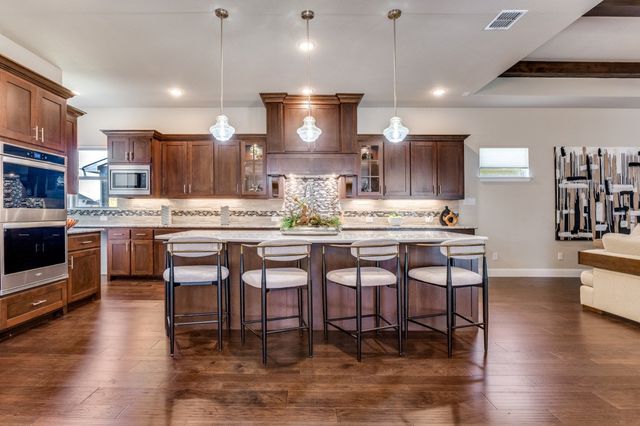 1403 Laurel Green Court, Arlington, TX 76005