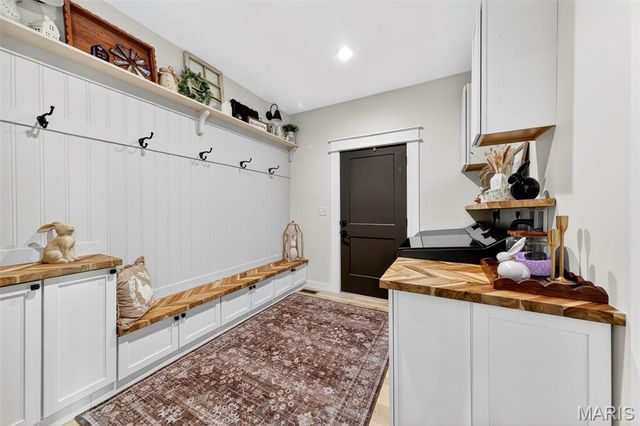 1870 Highway K, St Clair, MO 63077