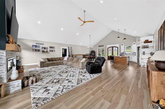 1870 Highway K, St Clair, MO 63077