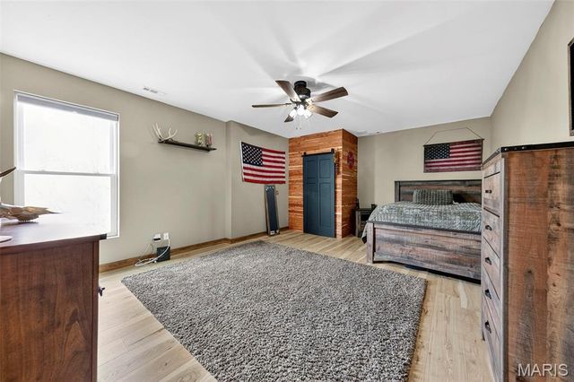 1870 Highway K, St Clair, MO 63077