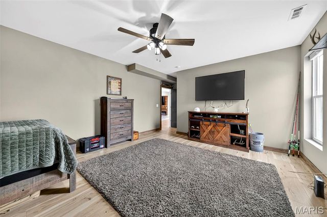 1870 Highway K, St Clair, MO 63077