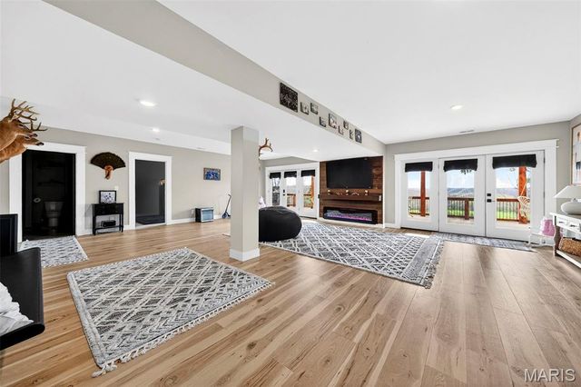 1870 Highway K, St Clair, MO 63077