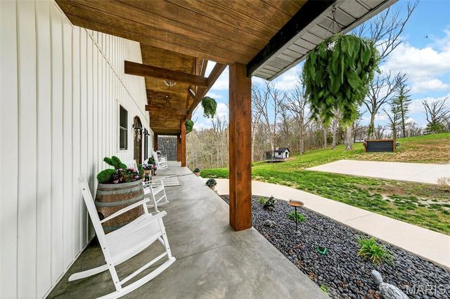 1870 Highway K, St Clair, MO 63077