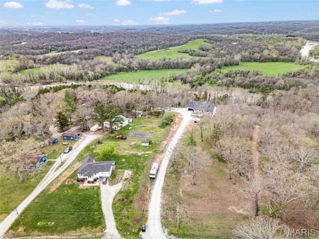 1870 Highway K, St Clair, MO 63077
