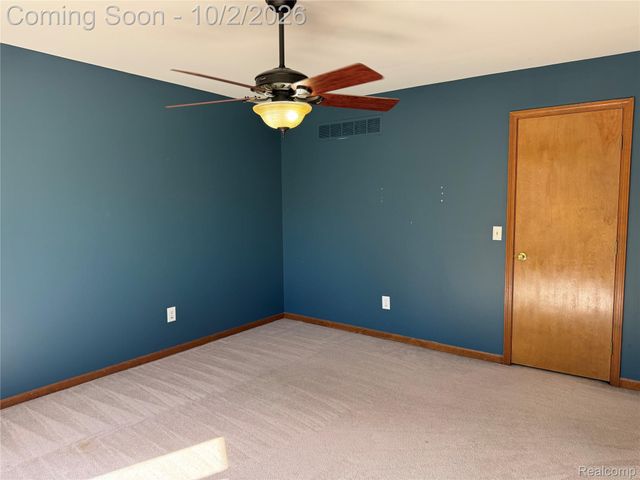 27210 Maple Wood Drive, Brownstown Charter Township, MI 48174