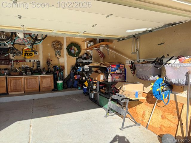 27210 Maple Wood Drive, Brownstown Charter Township, MI 48174